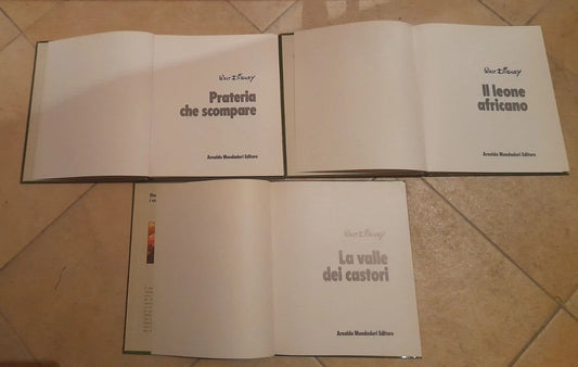 DISNEY NATURA. 5 VOLUMI. AA.VV. ARNOLDO MONDADORI EDITORE. 1° EDIZIONE 1975.