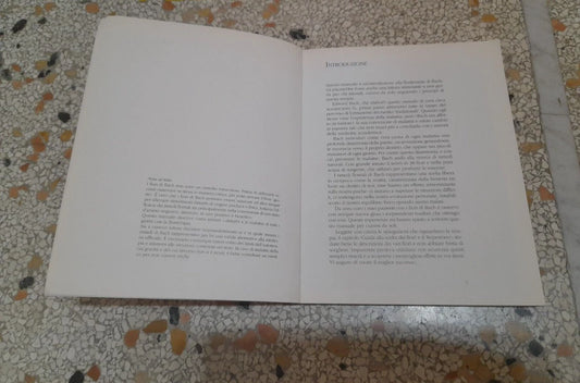 I FIORI DI BACH. SIGRID SCHMIDT. 1° EDIZIONE 1995. RED EDIZIONI. COLLANA: CORPOMENTE.