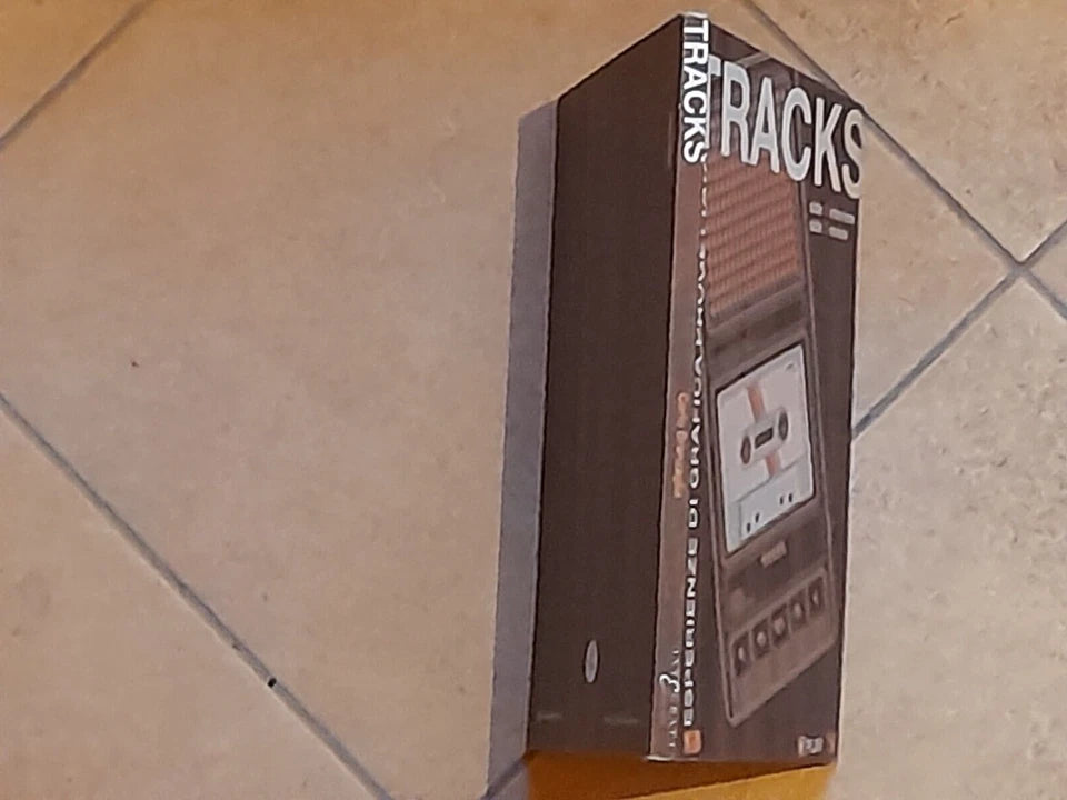 TRACKS. ESPERIENZE DI GRAFICA PROGETTATA. CARLO BRANZAGLIA. INTEGRATA EDITRICE. 1° EDIZIONE 2003.