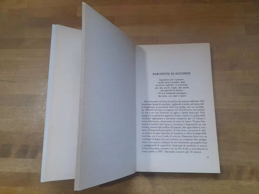 CUCINA VEGETARIANA. GIULIANA BONOMO. LIBRINET EDIZIONI. COLLANA: I MANUALI. RISTAMPA 2000.