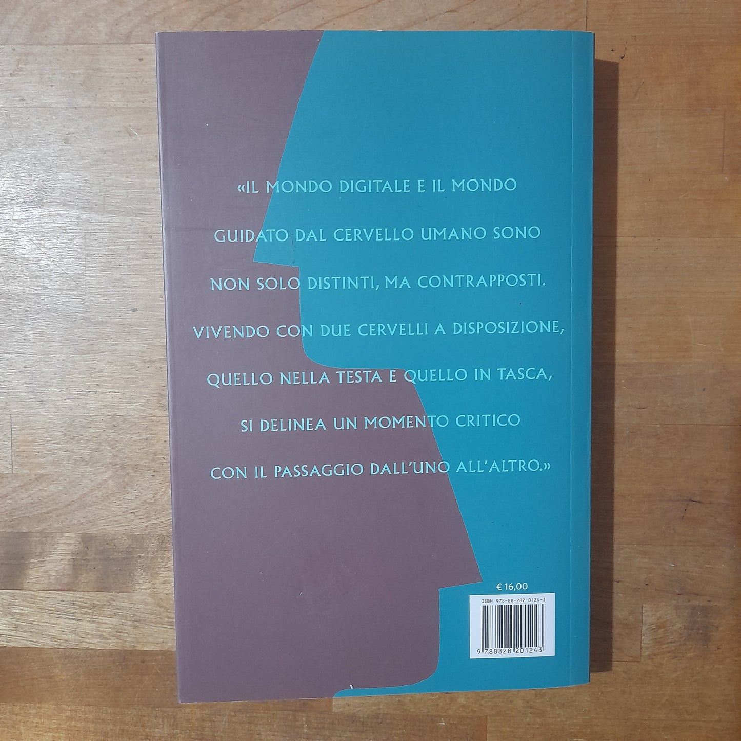 L'UOMO COL CERVELLO IN TASCA. VITTORINO ANDREOLI. SOLFERINO EDITORE. COLLANA: SAGGI. 1° EDIZIONE, GIUGNO 2019.
