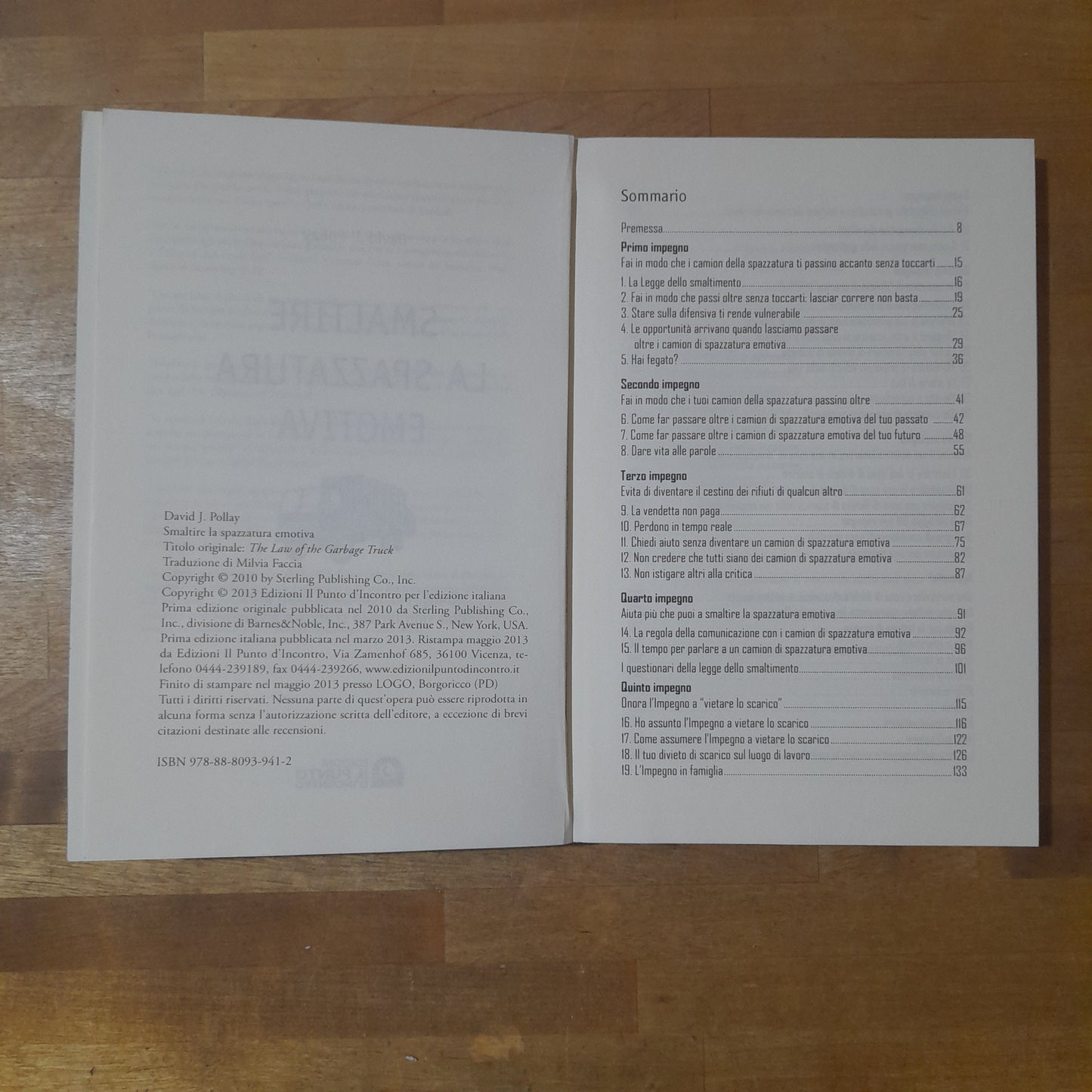 SMALTIRE LA SPAZZATURA EMOTIVA. DAVID J. POLLAY. EDIZIONI IL PUNTO D'INCONTRO. RISTAMPA 2013.