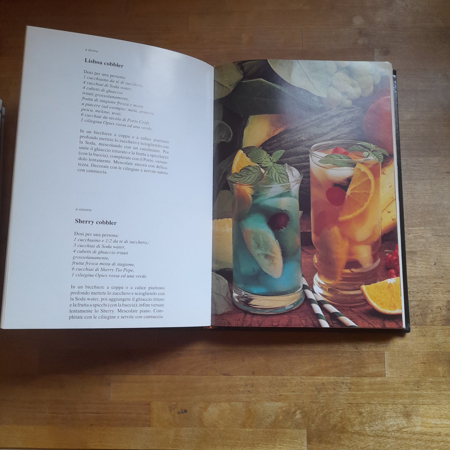 IL LIBRO DEI COCKTAILS. JACQUELINE E BERNARD LEROY. FRATELLI MELITA EDITORI, 1993. COLLANA: MANUALI PRATICI.