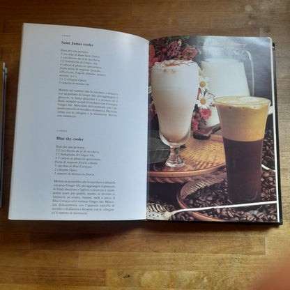 IL LIBRO DEI COCKTAILS. JACQUELINE E BERNARD LEROY. FRATELLI MELITA EDITORI, 1993. COLLANA: MANUALI PRATICI.