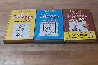 DIARIO DI UNA SCHIAPPA. LOTTO DI 4 VOLUMI. JEFF KINNEY. IL CASTORO EDITRICE 2013.