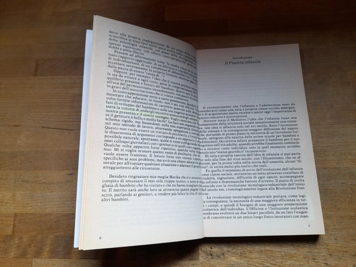 LE MADRI NON SBAGLIANO MAI. GIOVANNI BOLLEA. COLLANA: SAGGI UNIVERSALE ECONOMICA FELTRINELLI 1521. FELTRINELLI EDITORE.  5° EDIIZONE 2001.