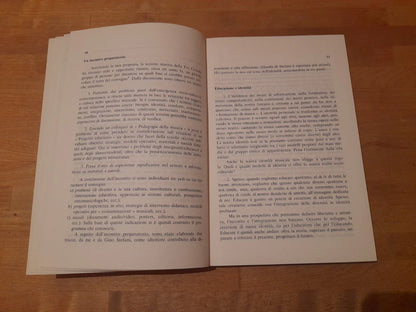 EDUCAZIONE MUSICALE IN UNA SOCIETA' MULTIETNICA. COLLANA: QUADERNI DI MUSICA APPLICATA 15. A CURA DI MARIO PIATTI. EDIZIONI FONOGRAFICHE E MUSICALI PCC, 1992.
