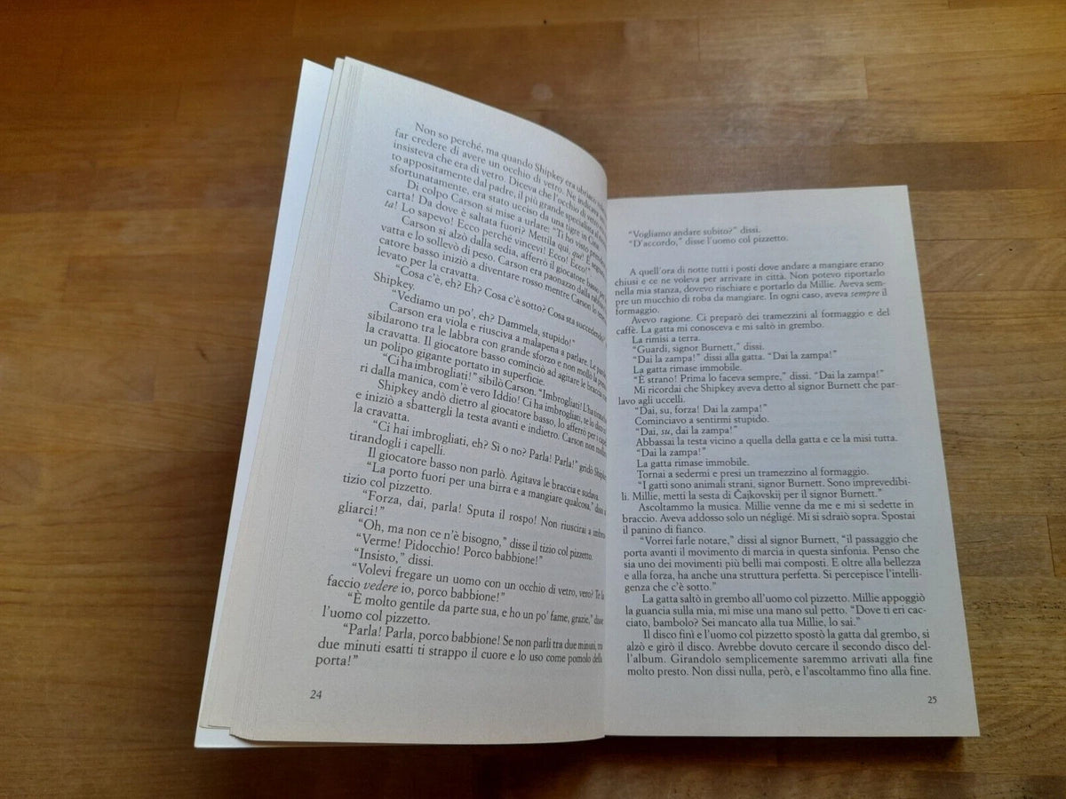 AZZECCARE I CAVALLI VINCENTI. CHARLES BUKOWSKI. FELTRINELLI EDITORE. COLLANA: UNIVERSALE ECONONOMICA FELTRINELLI 8017. 1° EDIZIONE 2013.
