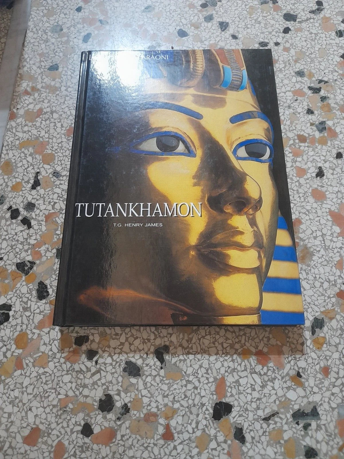 TUTANKHAMON. CHRISTINE EL MAHDY. SPERLING & KUPFER EDITORI. COLLANA: "RIVELAZIONI". RISTAMPA, 2000.