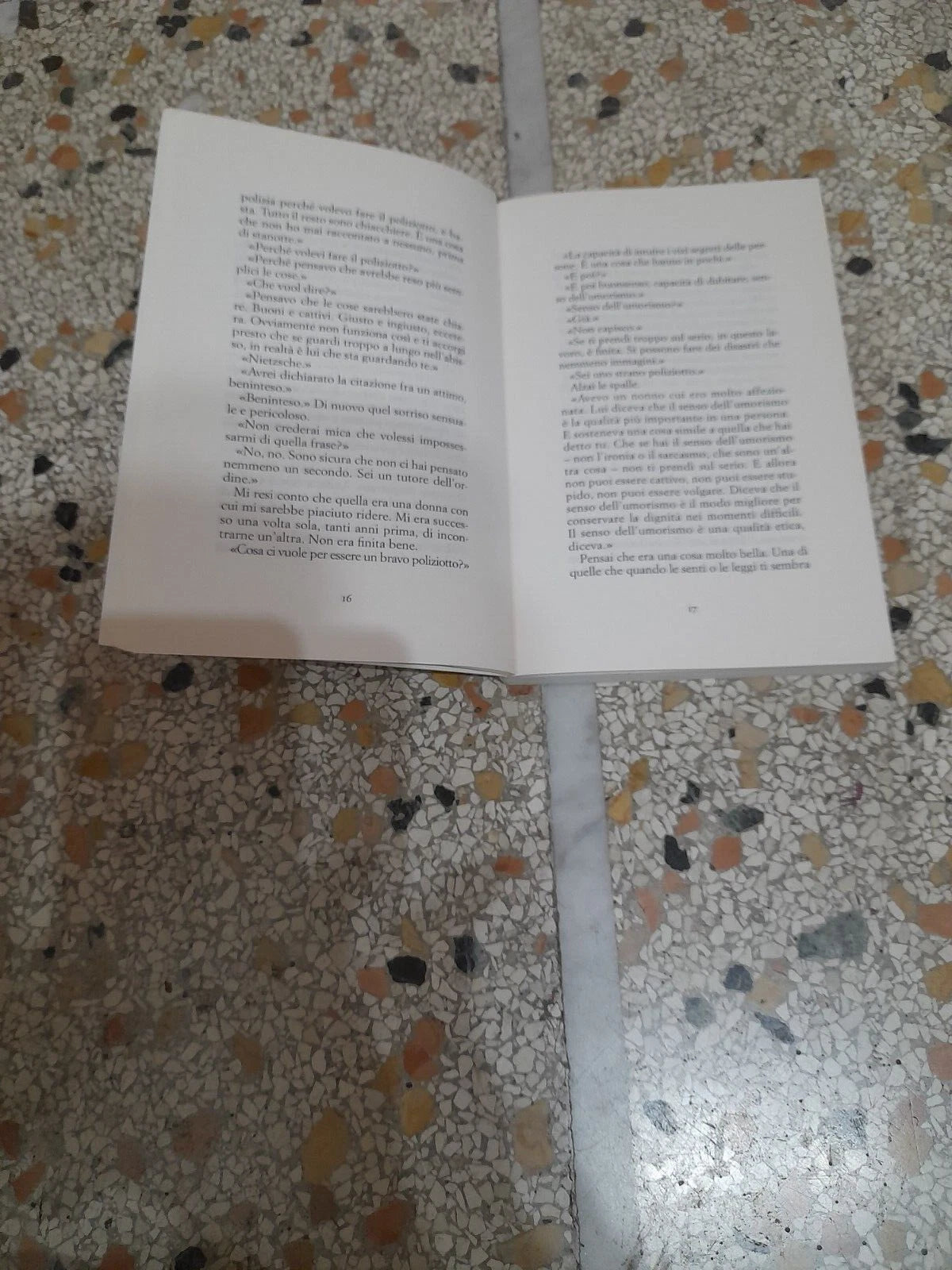 NON ESISTE SAGGEZZA. GIANRICO CAROFIGLIO. BUR RIZZOLI EDITORE. 5° EDIZIONE 2019. COLLANA: BEST BUR.