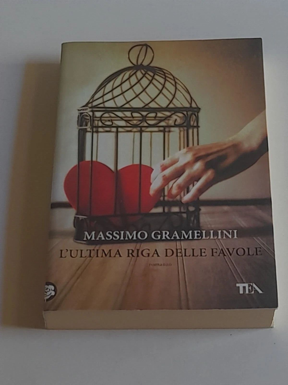 L'ULTIMA RIGA DELLE FAVOLE. MASSIMO GRAMELLINI. TEA EDITRICE. 21° RISTAMPA "I GRANDI" TEA, 2015". COLLANA: "I GRANDI" TEA.