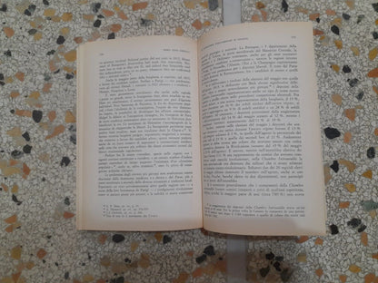 LE ISTUTUZIONI PARLAMENTARI IN FRANCIA. MARIA SOFIA CORCIULO. GUIDA EDITORE. RISTAMPA 1979. COLLANA: LA SPIRALE 41.