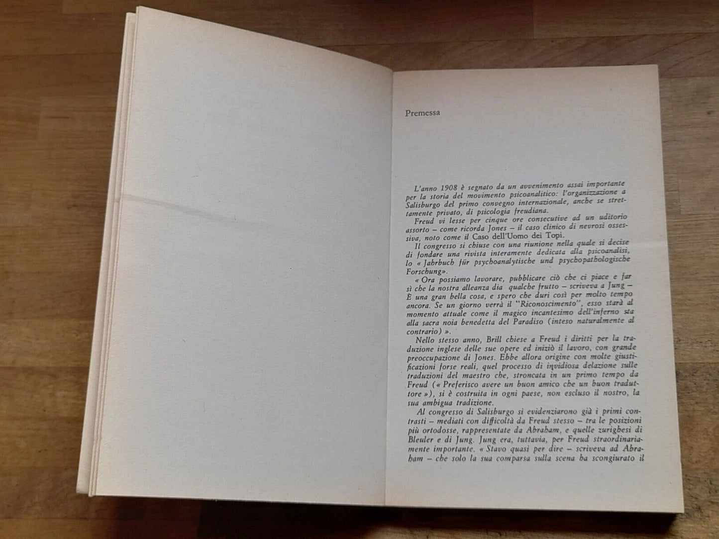 SULLA PSICOANALISI. CINQUE CONFERENZE E SCRITTI 1908/1910. SIGMUND FREUD. NEWTON COMPTON EDITORI. COLLANA: NEWTON TESTI/10. 2° EDIZIONE 1984.