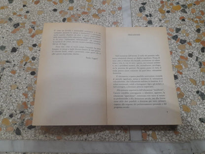 L' EDUCAZIONE QUOTIDIANA. MARCELLO PERETTI. ISTITUTO "LA CASA" EDITORE 1981.