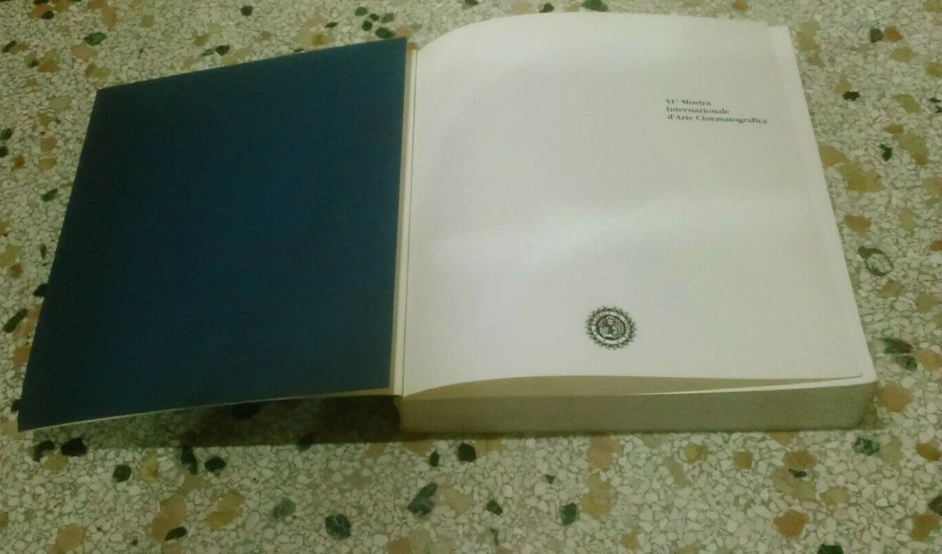 51° MOSTRA INTERNAZIONALE D'ARTE CINEMATOGRAFICA. VENEZIA, LIDO-1/12 SETTEMBRE 1994. LA BIENNALE DI VENEZIA EDIZIONI BIENNALE REALIZZAZIONE FABBRI EDITORI. AA.VV. 1° EDIZIONE 1994.