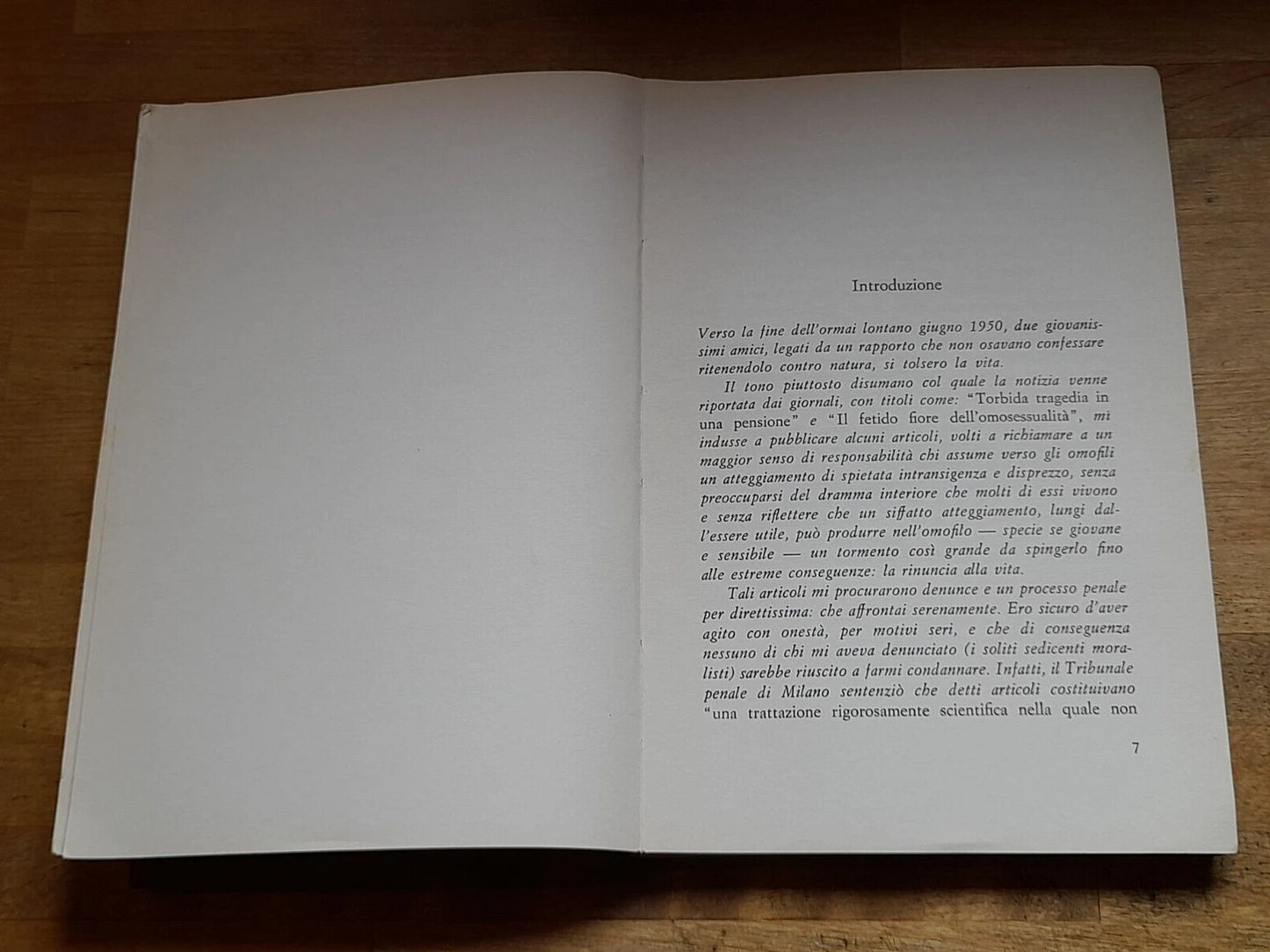 BISESSUALITA' NUOVA FRONTIERA DELL'EROS. GINO OLIVARI. TODARIANA EDITRICE. 2° EDIZIONE 1983. COLLANA: "LUOGHI SAGGISTICI".