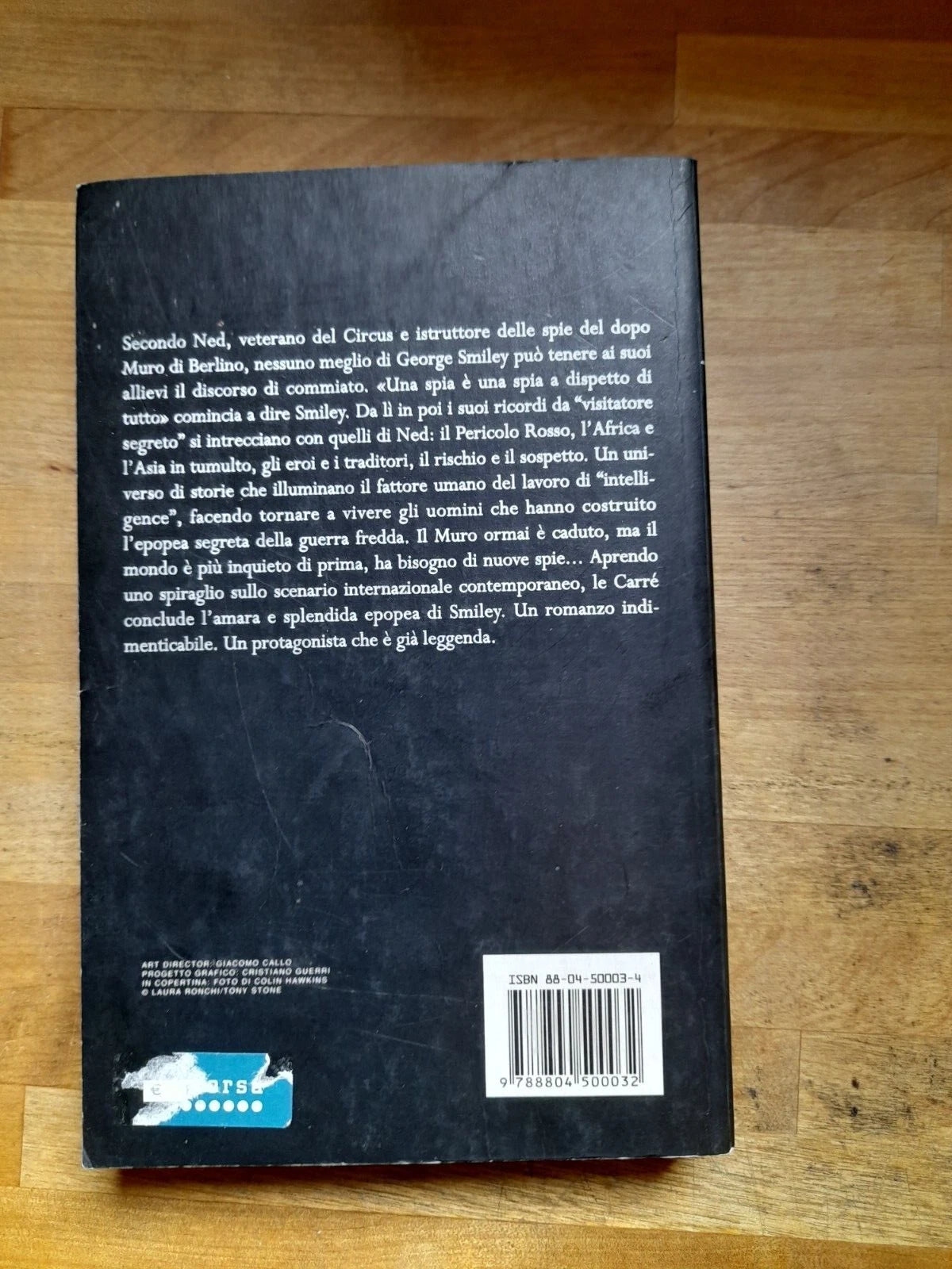 IL VISITATORE SEGRETO. JOHN LE CARRE'. OSCAR MONDADORI EDITORE. COLLANA: BESTSELLERS. 1° EDIZIONE 2001.