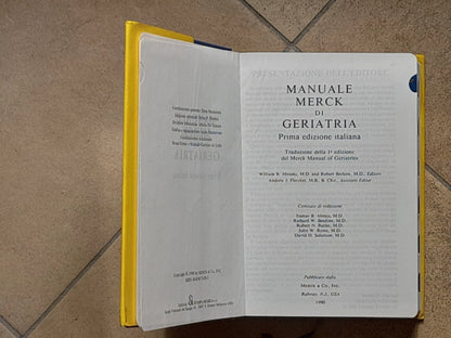 MANUALE MERCK DI GERIATRIA. COLLANA: SEARLE PER IL MEDICO. SISTAMPA EDITRICE. 1° EDIZIONE ITALIANA 1992. AA.VV.