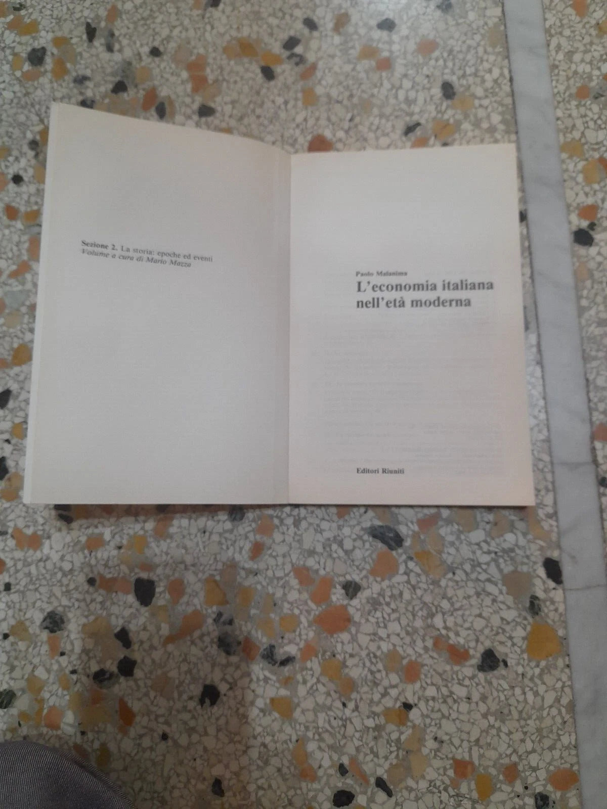 L'ECONOMIA ITALIANA NELL'ETA' MODERNA. PAOLO MALANIMA. EDITORI RIUNITI. COLLANA: LIBRI DI BASE 35. 1° EDIZIONE 1982.
