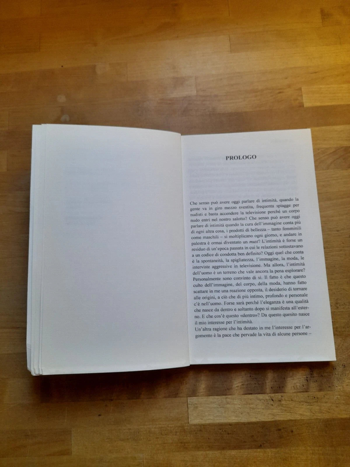 L'INTIMITA'. CONOSCERE & AMARE LA PROPRIA RICCHEZZA INTERIORE. MIGUEL-ANGEL MARTI GARCIA. EDIZIONI ARES. RISTAMPA 2004. COLLANA: ANIMA & PSICHE N° 10.