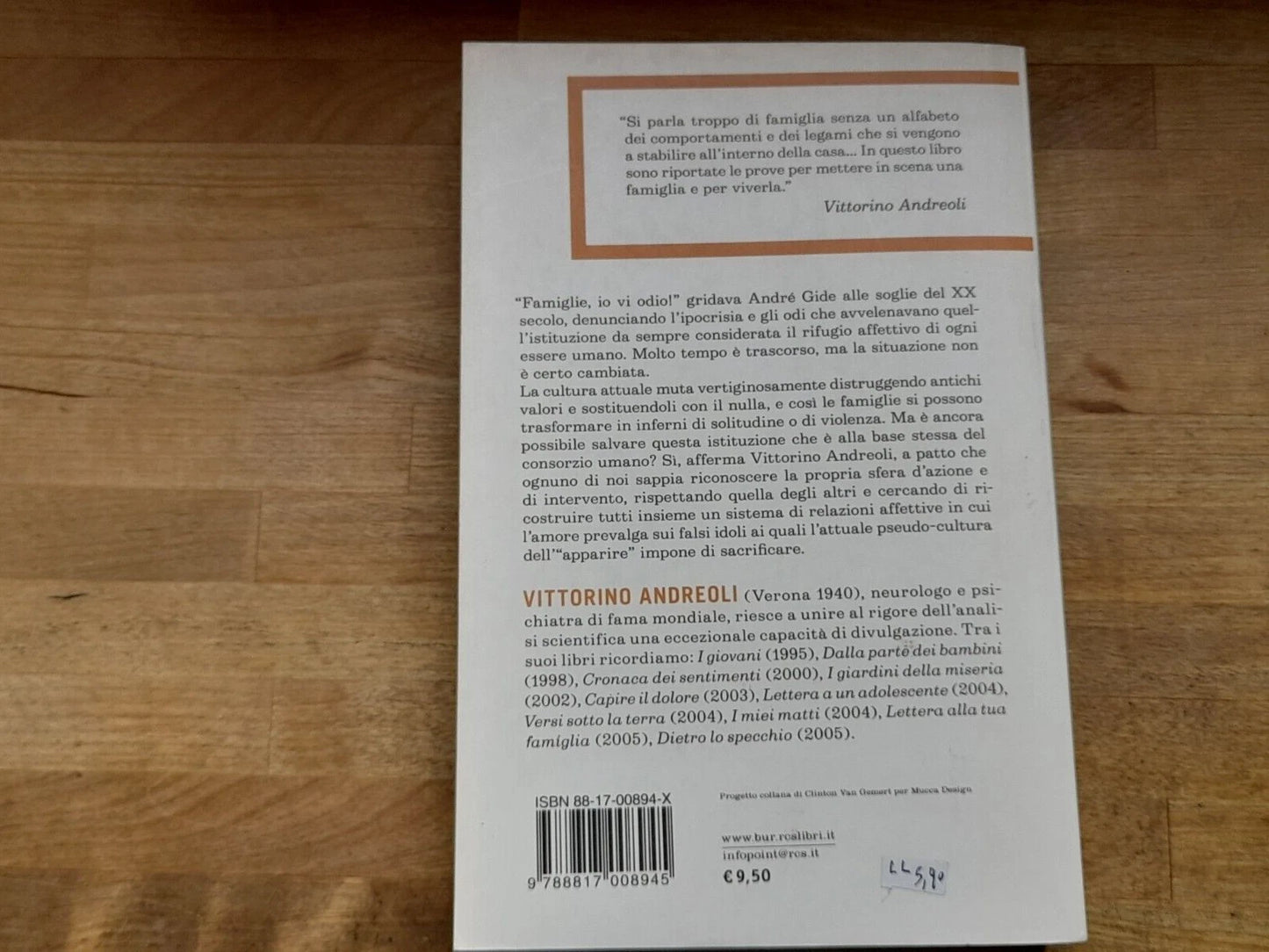 L'ALFABETO DELLE RELAZIONI. VITTORINO ANDREOLI. BUR RIZZOLI EDITORE. COLLANA: BUR SAGGI. 1° EDIZIONE OTTOBRE 2005.