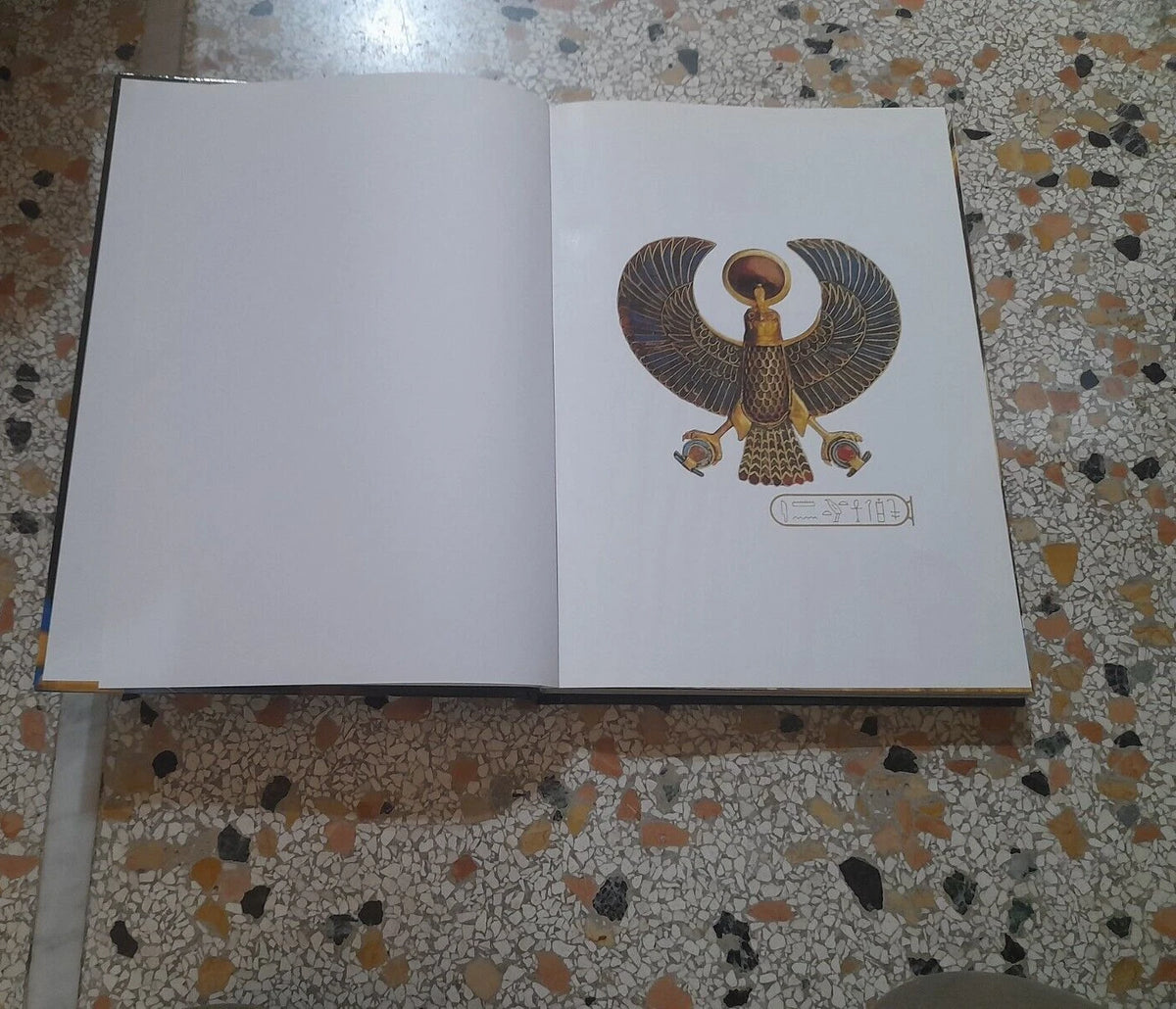 TUTANKHAMON. CHRISTINE EL MAHDY. SPERLING & KUPFER EDITORI. COLLANA: "RIVELAZIONI". RISTAMPA, 2000.