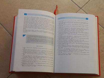 MANUALE PRATICO DI ALLERGOLOGIA. EMANUELE ERRIGO. LOMBARDO EDITORE. 1° EDIZIONE 1990.  CON 70 FIGURE, DI CUI 65 A COLORI.