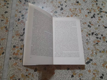 MAI IL MONDO SAPRA'. CONVERSAZIONI SULLA MODA. QUIRINO CONTI. FELTRINELLI EDITORE. 2° EDIZIONE 2005. COLLANA: VARIA / FELTRINELLI.