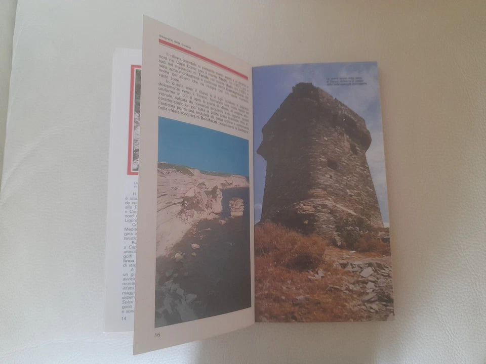 VEDERE LA CORSICA. AA.VV. 11° EDIZIONE 2011. CON PAGINE DI GUY DE MAUPASSANT. COLLANA: LE GUIDE DEL GABBIANO.