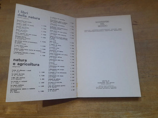 MAMMIFERI NEL MONDO. HANS  HVASS. CALDERINI EDIZIONI. EDIZIONE FUORI COMMERCIO 1976. COLLANA: I LIBRI DELLA NATURA.