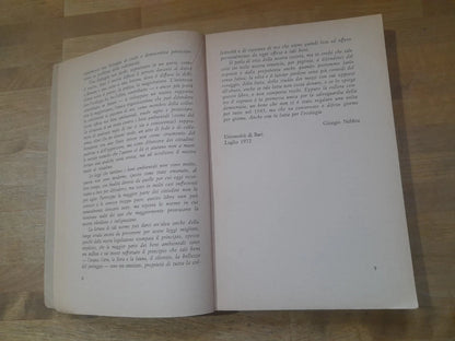 VADEMECUM DEL CITTADINO CONTRO GLI INQUINAMENTI E L'EDILIZIA ABUSIVA. RAFFAELE RAIMONDI. DEDALO LIBRI. RISTAMPA 1972. COLLANA: SAGGI / 11.