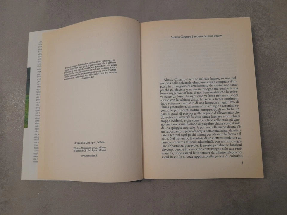 GIRO DI VENTO. ANDREA  DE CARLO. EDIZIONE MONDOLIBRI SU LICENZA RCS LIBRI. 2° EDIZIONE 2005.