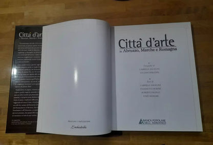 CITTA' D'ARTE IN ABRUZZO, MARCHE E ROMAGNA. SERIE: BANCA POPLARE DELL'ADRIATICO. RISTAMPA 2002. AA.VV.