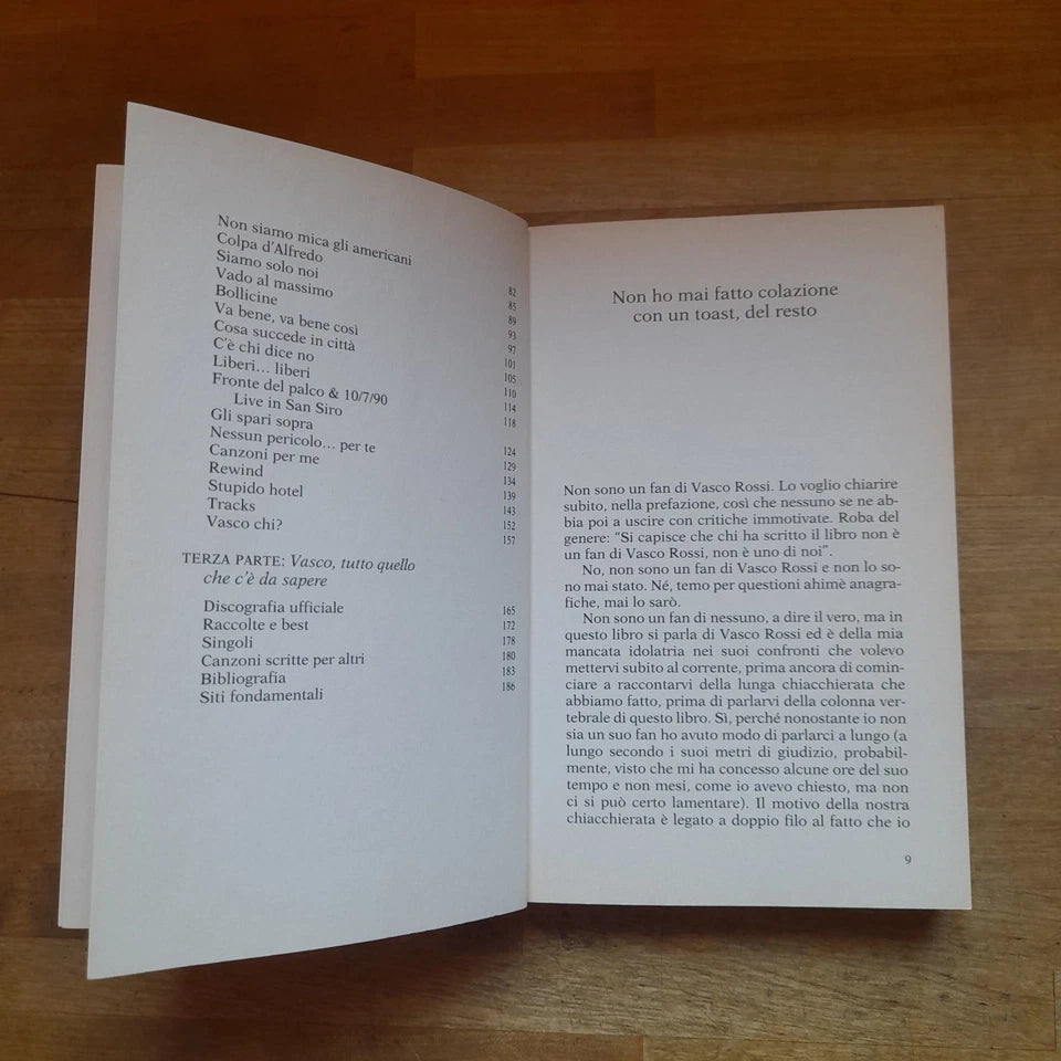 VASCO CHI?. UNA VITA TRA BUONI E CATTIVI. MICHELE MOLINA. MARCO TROPEA EDITORE. COLLANA: I TIGLI. RISTAMPA 2004.