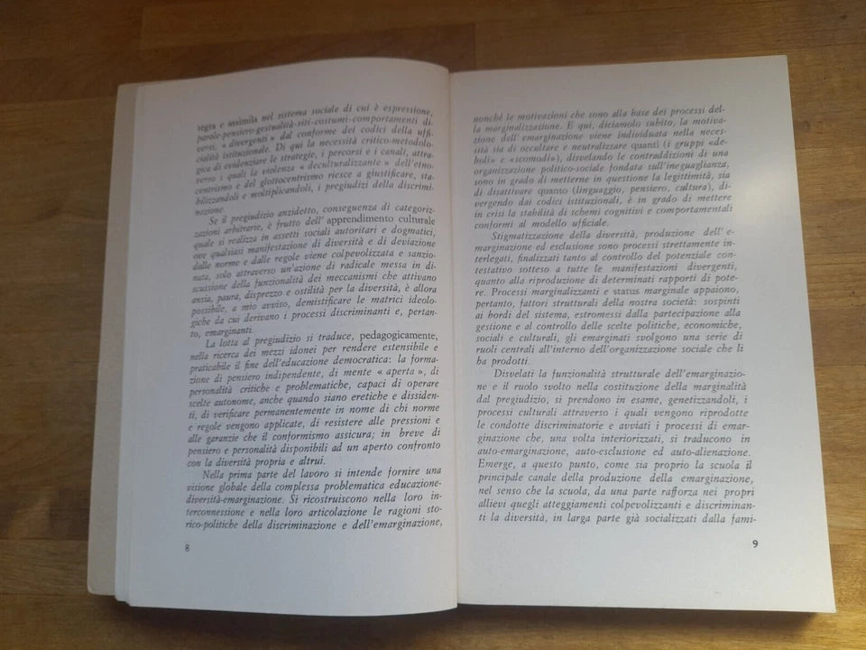 L'ALFABETO DELL'ESCLUSIONE. FRANCA PINTO MINERVA. DEDALO LIBRI. COLLANA: SAGGI / 52. 1° EDIZIONE 1980.