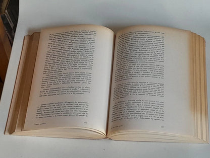 TEATRO PUBBLICO. 1953-1966. BERNARD DORT. MARSILIO EDITORE.  1° EDIZIONE ITALIANA 1967. COLLANA: SAGGI - NUOVA SERIE / 6 TEATRO, CINEMA E MUSICA.