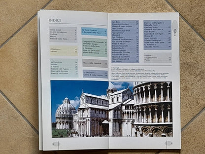 PISA. ARTE  E STORIA. PERSEUS EDITRICE. COLLANA: PLURIGRAF. TESTO DI ROBERTO DONATI. SENZA DATA DI PUBBLICAZIONE.