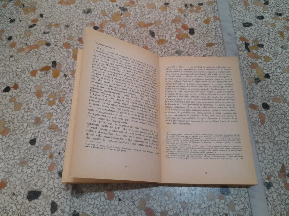 ROUSSEAU. LA VITA, IL PENSIERO, I TESTI ESEMPLARI. CLAIRE SALOMON BAYET. ACCADEMIA SANSONI EDITORI, 1971.COLLANA: I MEMORABILI 22.