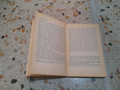 ROUSSEAU. LA VITA, IL PENSIERO, I TESTI ESEMPLARI. CLAIRE SALOMON BAYET. ACCADEMIA SANSONI EDITORI, 1971.COLLANA: I MEMORABILI 22.