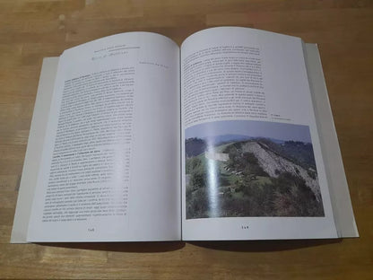 PARCHI E GIARDINI DI BOLOGNA. A CURA DEL CENTRO VILLA GHIGI. EDITRICE COMPOSITORI. AA.VV. RISTAMPA 1996.