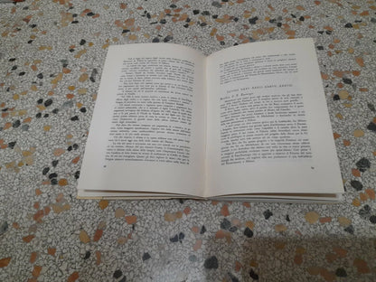 ARCHITETTURA E DECORAZIONI NELLE CHIESE DI MILANO. EVA TEA. A CURA DEL BANCO AMBROSIANO. EDIZIONE FUORI COMMERCIO 1952.