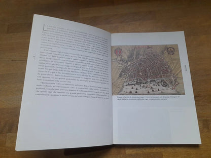 LA CASA DI ANNA FRANK. UN MUSEO CON UNA STORIA. JANRENSE BOONSTRA - MARIE-JOSE' RIJNDERS. SDU UITGEVERIJ KONNINGINNEGRACHT EDITORE, 1992.