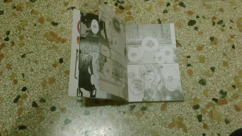 SISTER & VAMPIRE N 6. PLANET MANGA. 1° EDIZIONE ITALIANA, 2019. STORIA E DISEGNI: AKATSUKI. TRADUZIONE: MAYUMI.