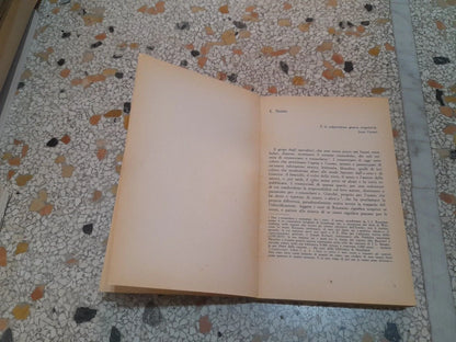 ROUSSEAU. LA VITA, IL PENSIERO, I TESTI ESEMPLARI. CLAIRE SALOMON BAYET. ACCADEMIA SANSONI EDITORI, 1971.COLLANA: I MEMORABILI 22.