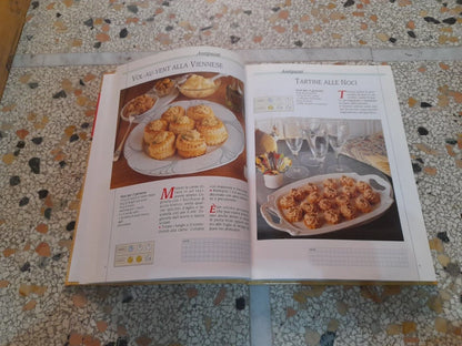 RICETTE PER I GIORNI DI FESTA. IN CUCINA CON SUOR GERMANA. DeAGOSTINI PIEMME EDITORE. ANNO 1, N.1, NOVEMBRE 1994.