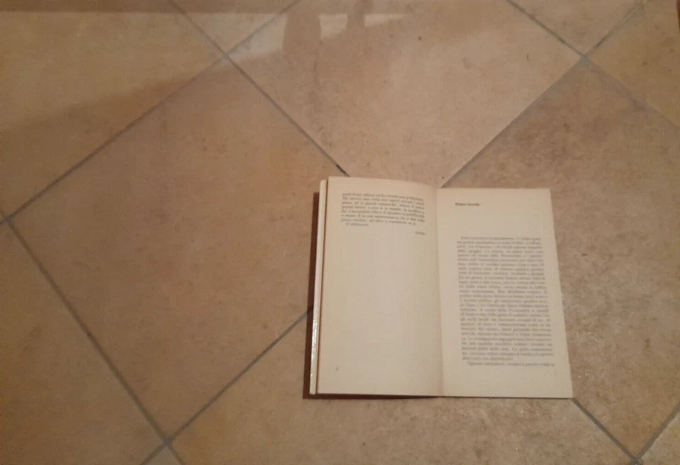 L'ALTRO. ENZO APREA. TULLIO PIRONTI EDITORE. 1° EDIZIONE APRILE 1987. COLLANA: CERCASTORIE.