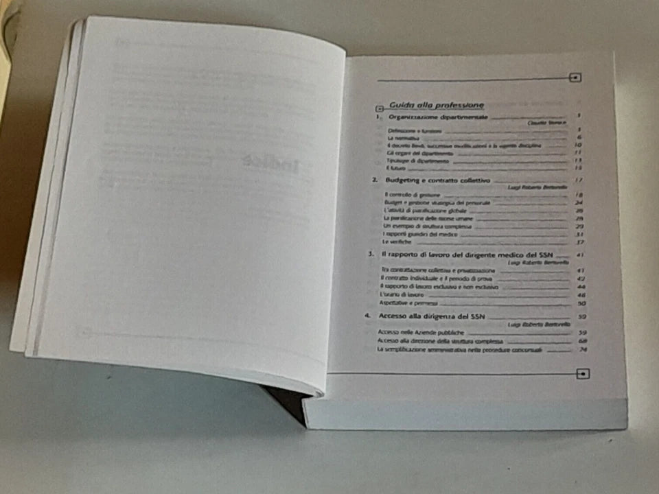 GUIDA ALLA PROFESSIONE PER IL MEDICO SPECIALISTA. AA.VV. HIPPOCRATES EDIZIONI MEDICO SCIENTIFICHE 2010.