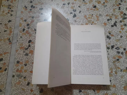 MAI IL MONDO SAPRA'. CONVERSAZIONI SULLA MODA. QUIRINO CONTI. FELTRINELLI EDITORE. 2° EDIZIONE 2005. COLLANA: VARIA / FELTRINELLI.