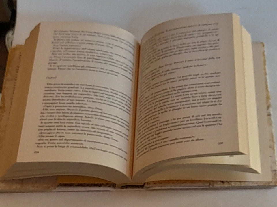 LA CRIPTA. TOM HARPER. NEWTON COMPTON EDITORI. COLLANA:  NUOVA NARRATIVA NEWTON 333. 1° EDIZIONE 2012.