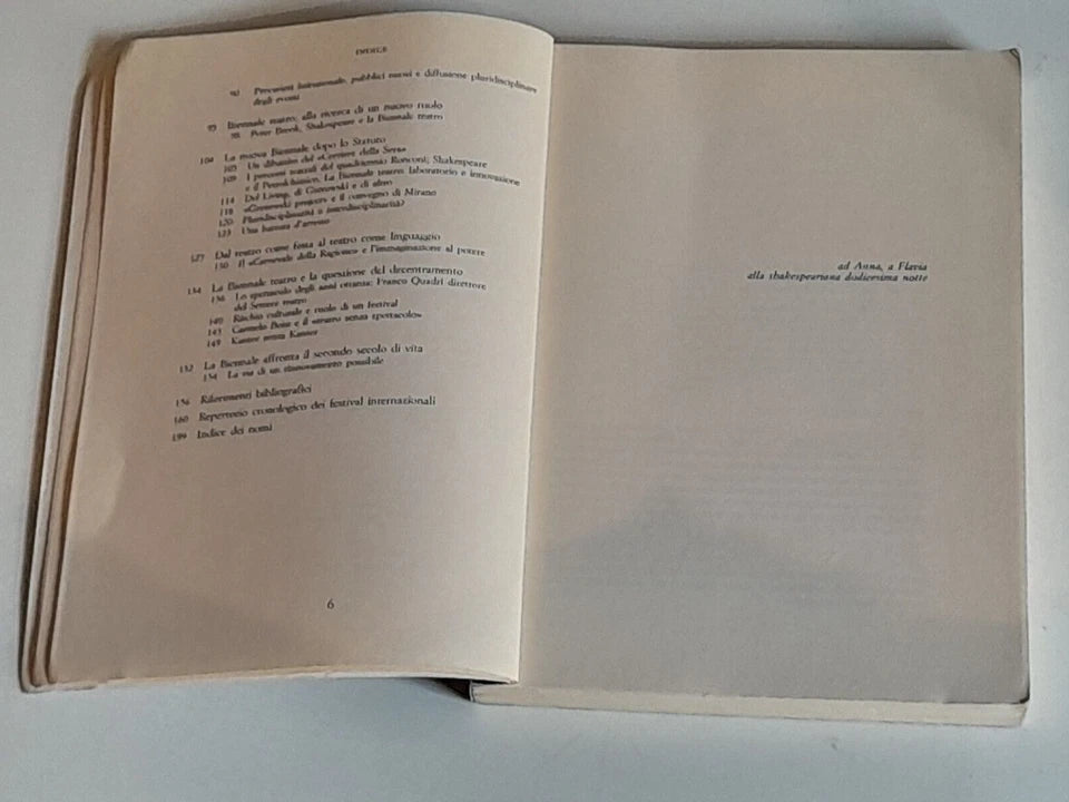 UNA STORIA DELLA BIENNALE TEATRO. 1934-1995. LAMBERTO TREZZINI. MARSILIO EDITORI. COLLANA: RICERCHE. RISTAMPA 1999.